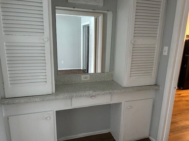 Building Photo - 1000 Heights Blvd