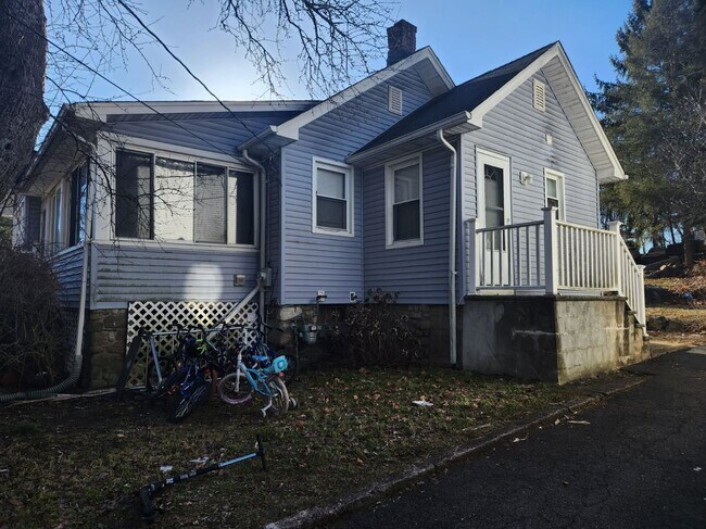 Building Photo - 24 Hamilton Ave