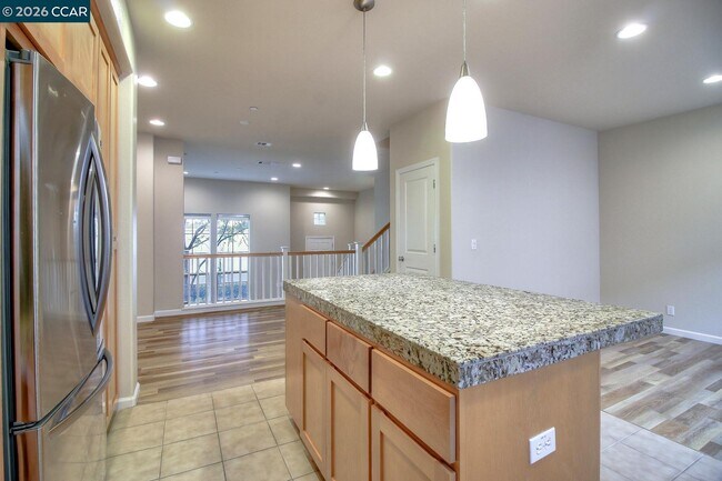 Building Photo - 2066 Mendocino Lane