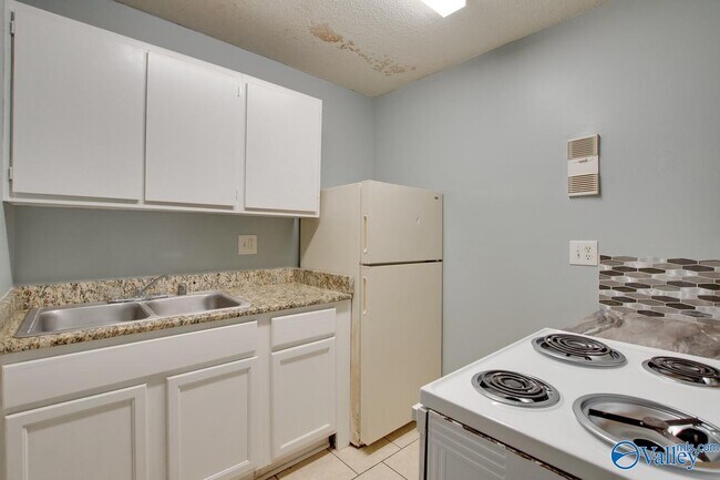 Building Photo - 4914 Cotton Row NW