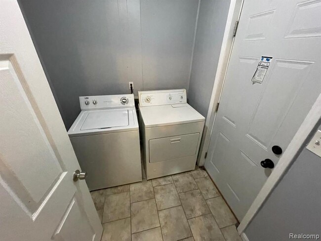 Building Photo - 11775 Inkster Rd