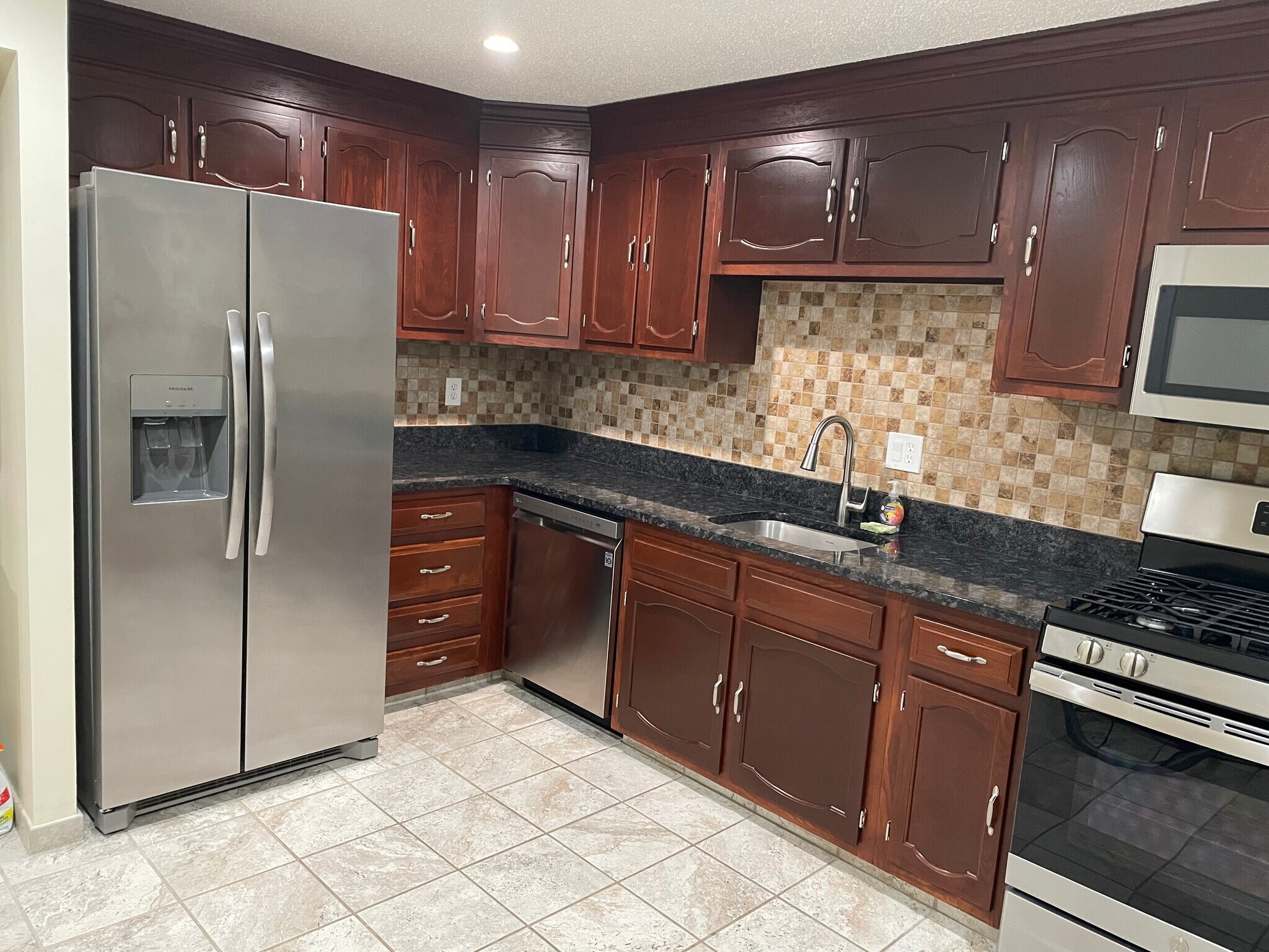 Granite countertops - 44 Avonwood Rd