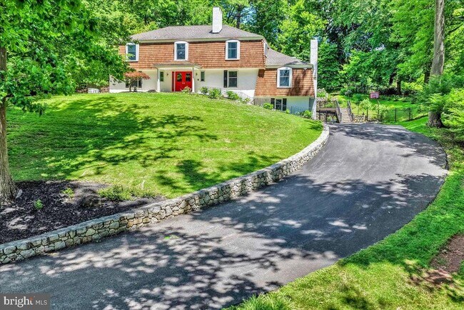 Building Photo - 482 Gypsy Ln