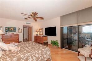 Building Photo - 3598 Yacht Club Dr