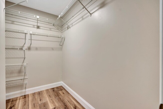 Building Photo - 8356 SE Croft Cir