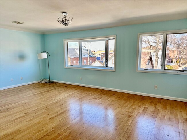 Building Photo - 3276 Griswold Ave