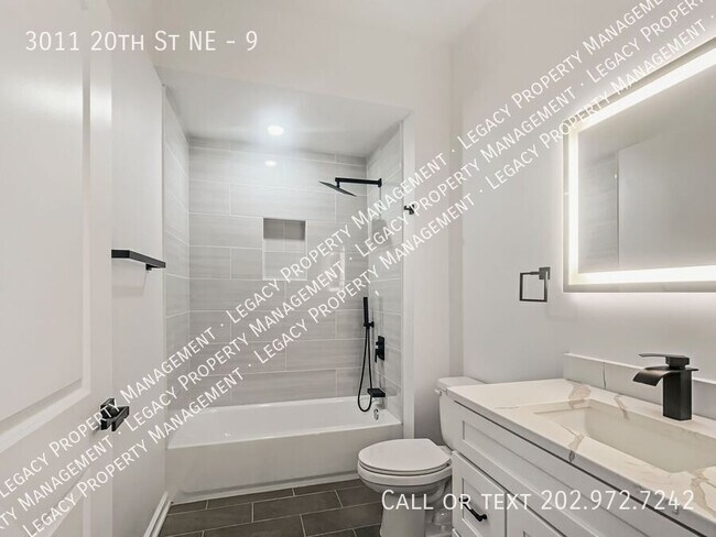 Building Photo - 3011 20th St NE