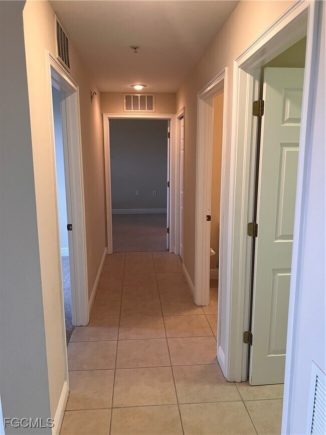 Building Photo - 2904 Tuscan Dr