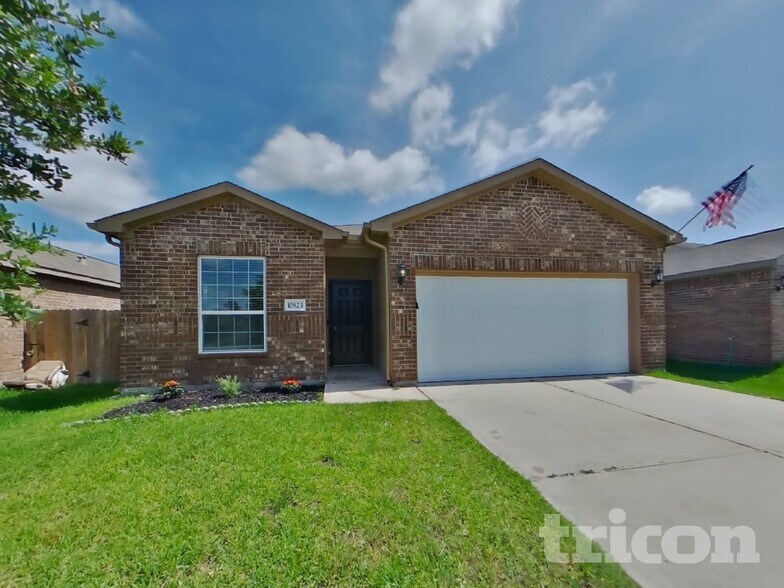 Building Photo - 10823 Spring Brook Pass Dr