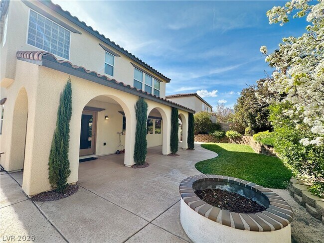 Building Photo - 956 Tafalla Ct