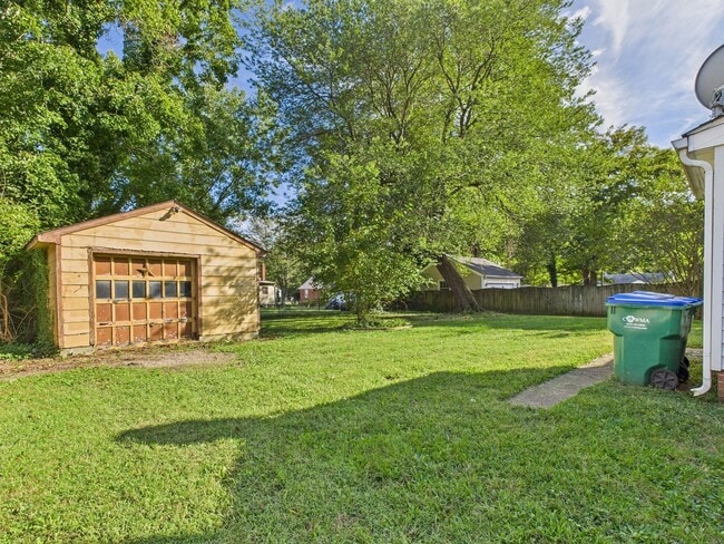 Building Photo - 1031 Derrymore Rd