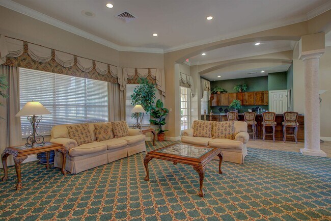 Building Photo - 520 Florida Club Blvd