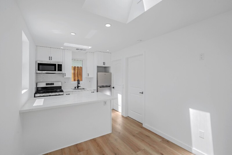 Building Photo - 508 E Palmer Ave