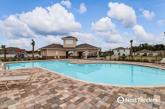 Building Photo - Four Bedroom Just Off Amelia Concourse!