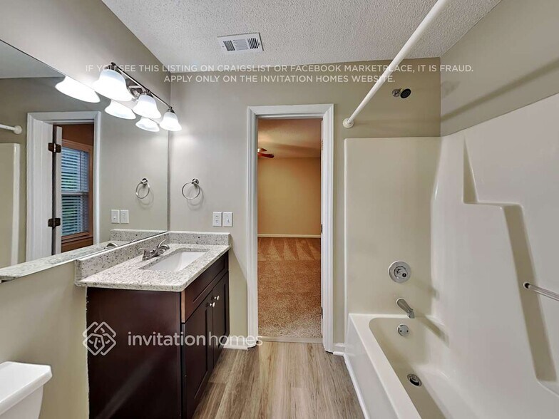 Building Photo - 8637 Hobhouse Cir