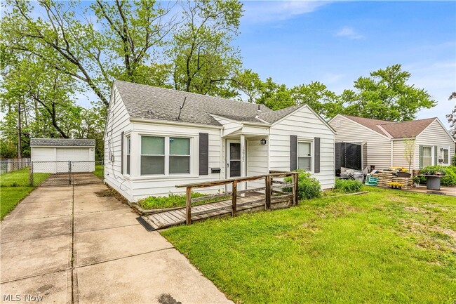 Building Photo - 15922 Eleanore Dr