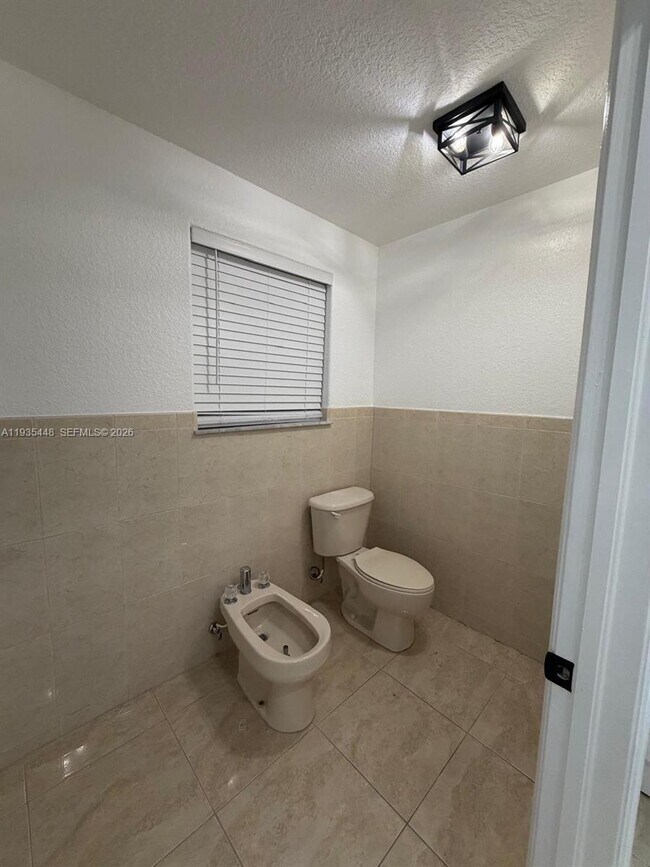 Building Photo - 14964 SW 32nd Terrace