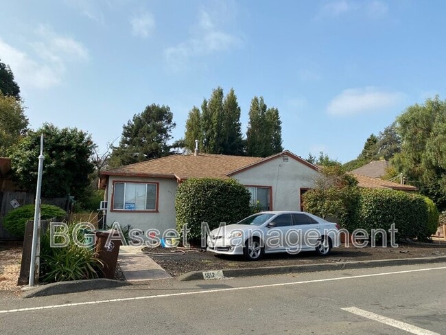 Building Photo - 1812 Rd 20