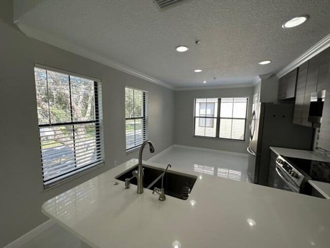 Building Photo - Iconic 2 story corner condo at the Terraces of Celebration. Completely renovated 2 Bedroom, 2 Bat...