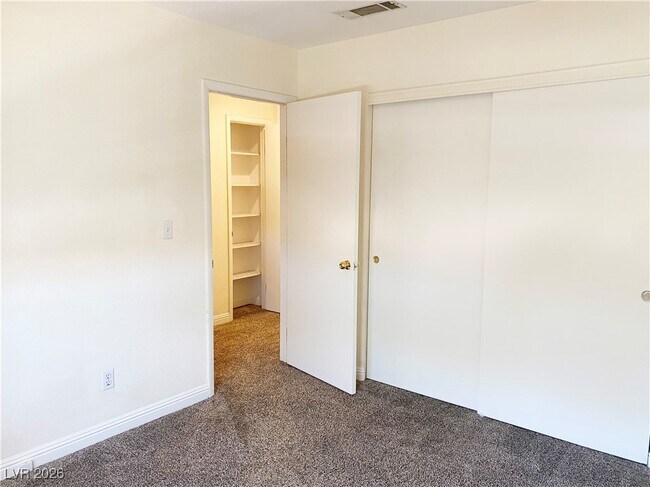 Building Photo - 8732 Point Kristi Cir