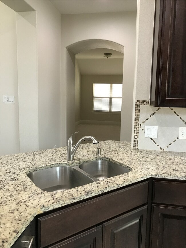 Building Photo - 2226 Falcon Brook Dr