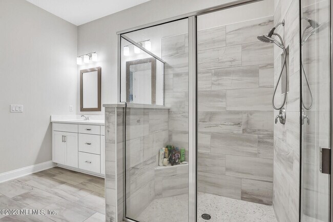 Building Photo - 158 Liberty Bell Rd