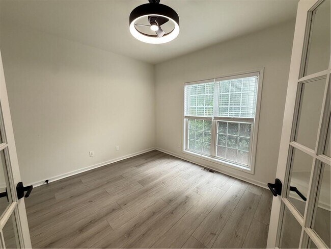 Building Photo - 2822 Savannah Walk Cove