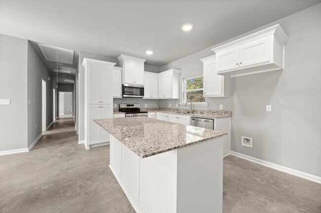 Building Photo - 18627 Greenwell Springs Rd