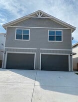 Building Photo - 10340 Lynwood Crk