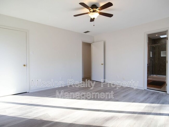 Building Photo - 1037 Mansfield Crossing Rd