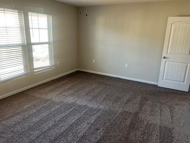 Building Photo - Townhome in the Townes at Brier Creek 3 Be...