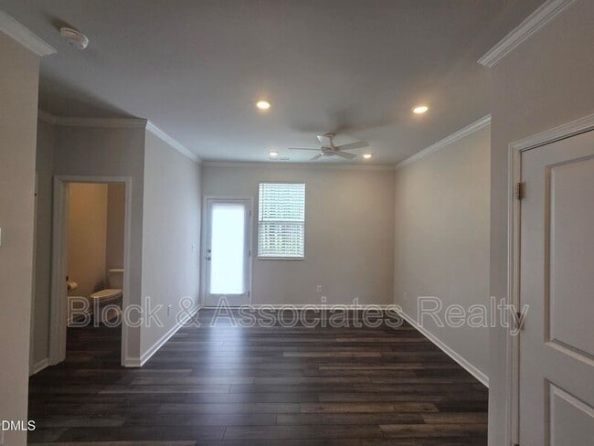 Building Photo - 451 Carolina Spgs Blvd