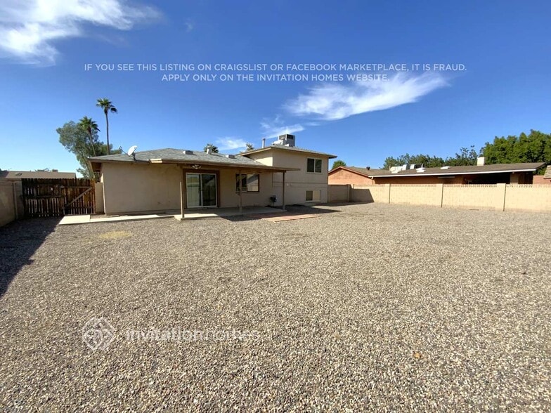 Building Photo - 12621 N 37th Dr