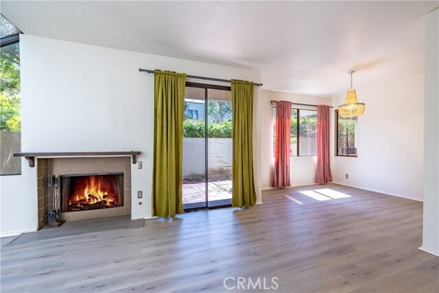 Building Photo - 5744 E Creekside Ave