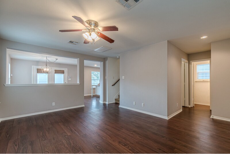 Building Photo - 403 McGarity