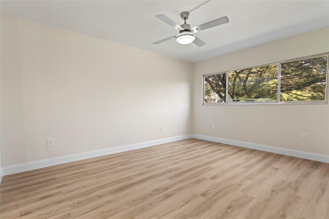 Building Photo - 1501 SW 131st Way