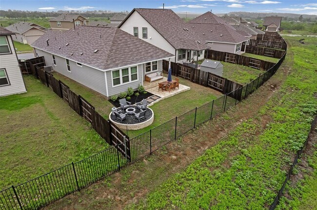 Building Photo - 858 Papaya Dr