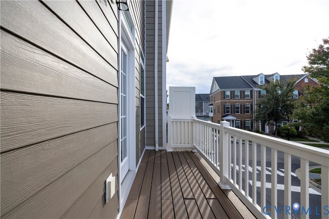 Building Photo - 1903 Old Brick Rd