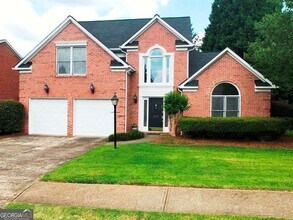 Building Photo - 377 Fairbrook Cir