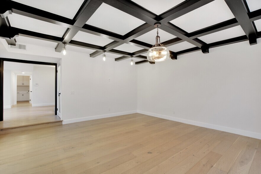 Building Photo - 23450 Park Hermosa