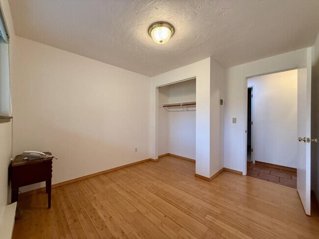 Building Photo - 9042 Monument Dr