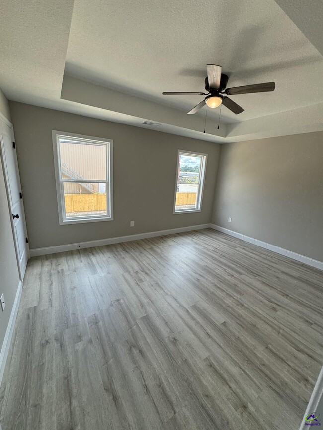 Building Photo - 312 Beau Claire Cir