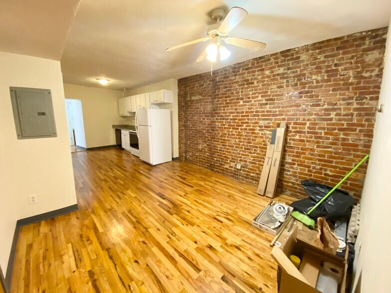 Building Photo - 838 Huntington Ave