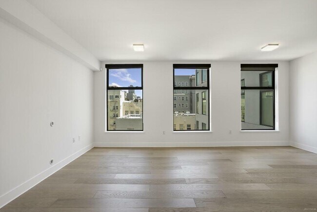 Building Photo - 1080 Sutter St