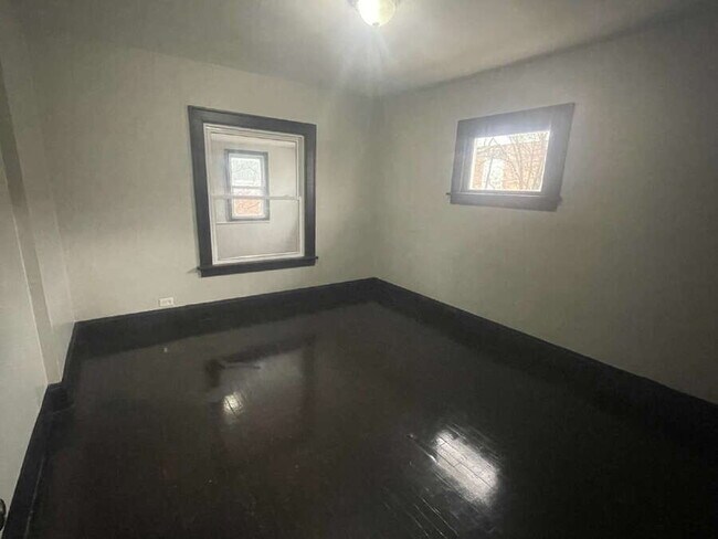 Building Photo - 2179 W 106th St