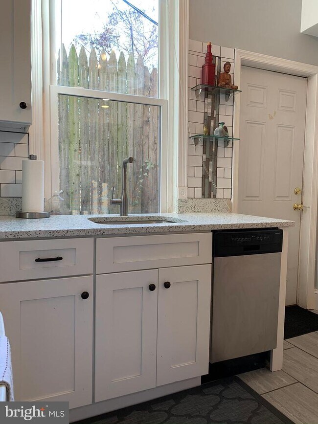 Building Photo - 1813 Wiltberger St NW