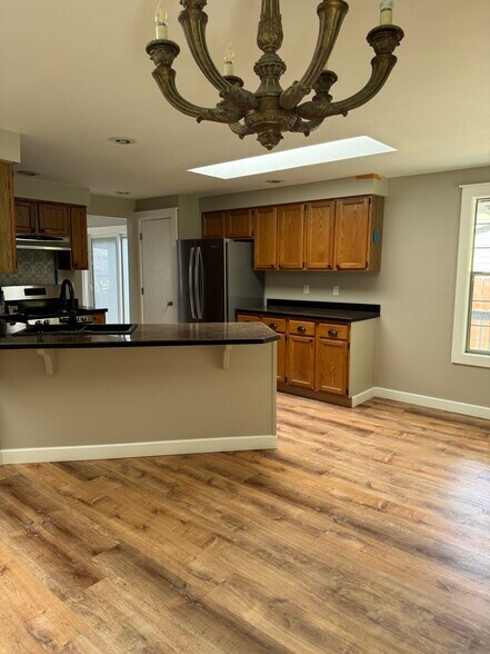 Building Photo - 424 S 29th Pl