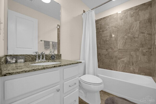 Building Photo - 6468 Holly Ln