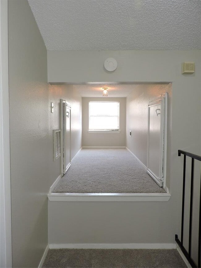 Building Photo - 8509 Fathom Cir