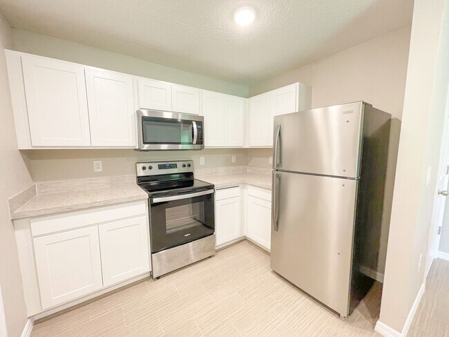 Building Photo - BEAUTIFUL 3BD/2BA Home in Palm Bay!!